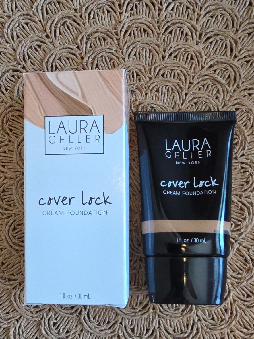 Laura Geller Cover Lock Cream Foundation Shade SAND 1 fl oz (30 ml) *Sealed